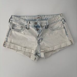 Hollister Women's Light Wash Button Jean Shorts Size 7 W28